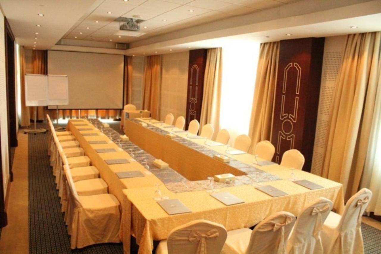 Costa Del Sol Hotel By Arabian Link Kuwait City Exterior foto