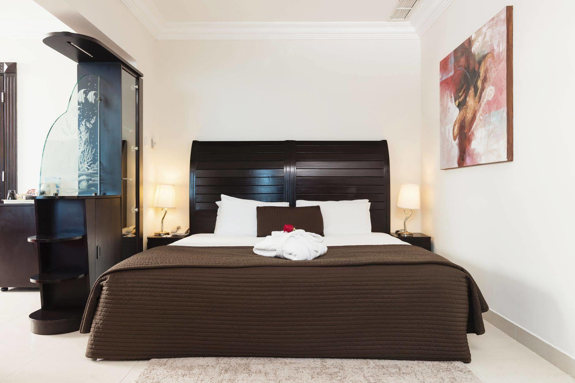 Costa Del Sol Hotel By Arabian Link Kuwait City Exterior foto